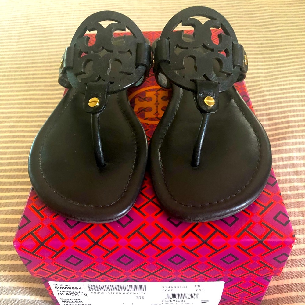 Beautiful black Tory Burch sandals!! Size 8